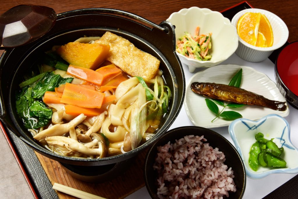 食事処 里山 西湖いやしの里根場