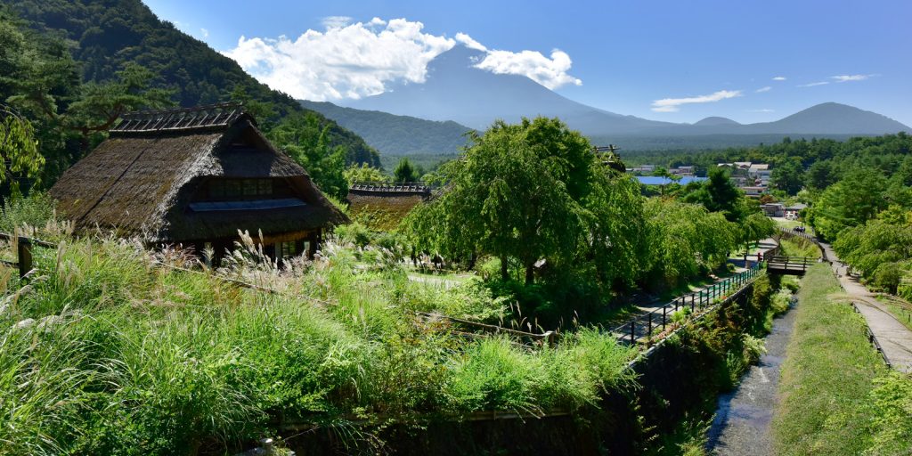 西湖いやしの里根場について 西湖いやしの里根場